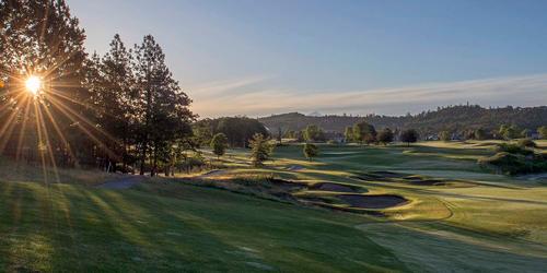 Featured Oregon Golf Course