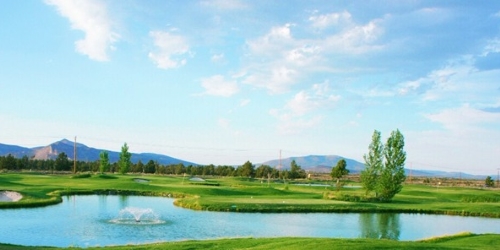 Smith Rock Golf Course and Driving Range